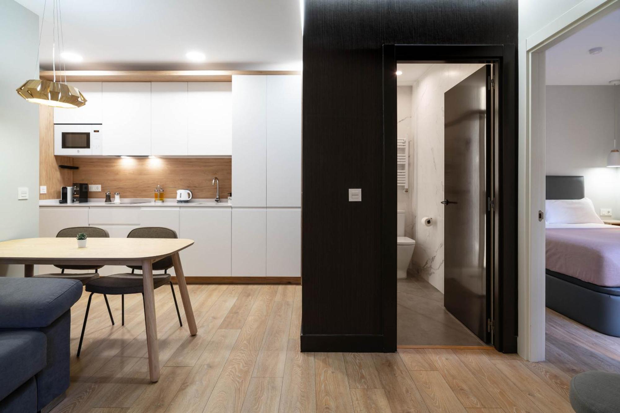 Limehome Bilbao Tristan De Leguizamon Kalea מראה חיצוני תמונה