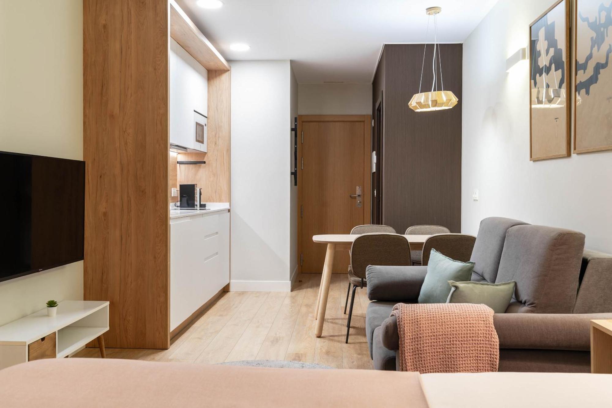 Limehome Bilbao Tristan De Leguizamon Kalea מראה חיצוני תמונה